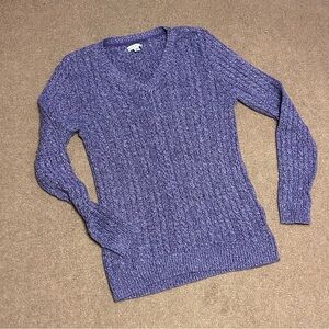 Women’s Croft & Barrow size Med Purple V-Neck Sweater Long Sleeved